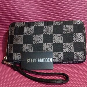 Steve Madden Black and Silver Checkered Wallet